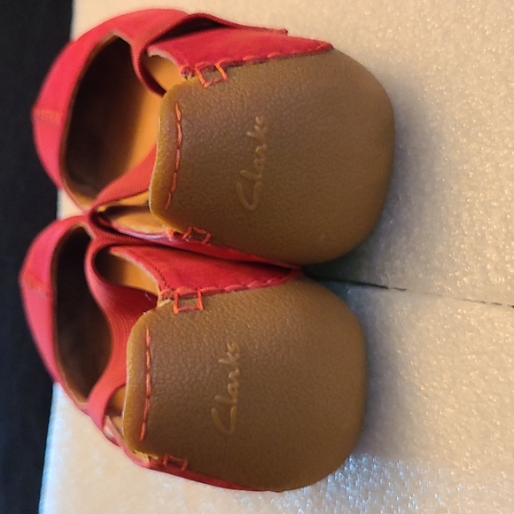Clarks Artisan UK Unloop Shoes - Picture 7 of 10